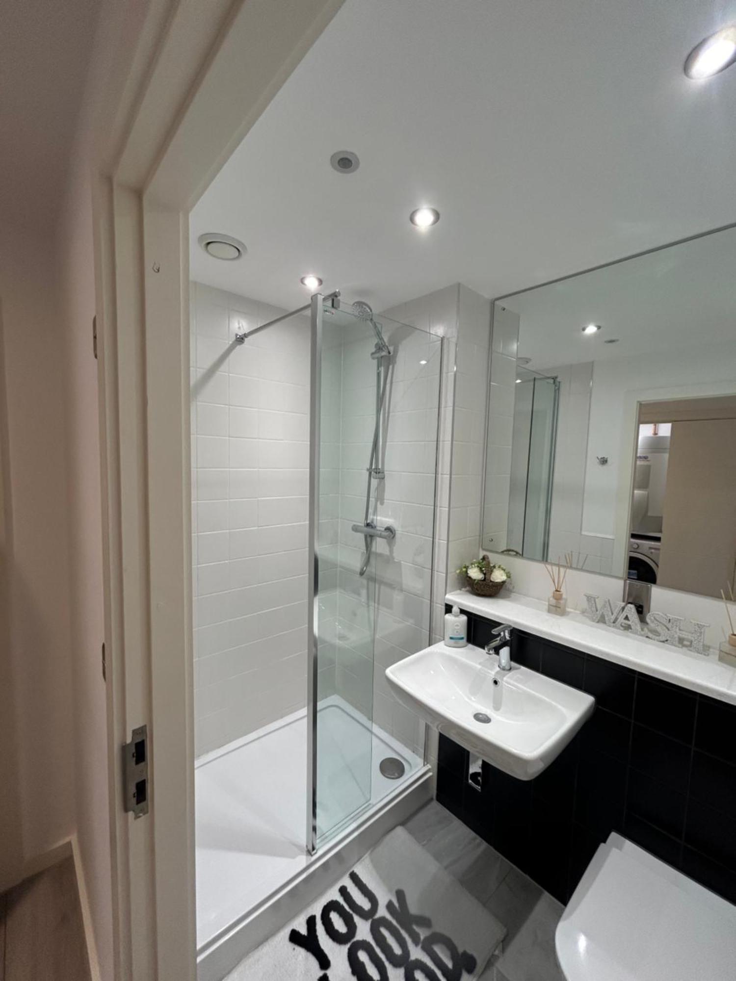 Park Central Liverpool Apartment Exterior foto